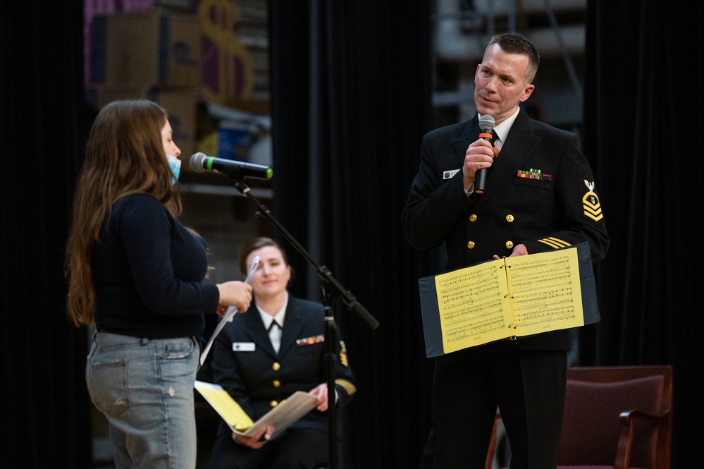 Navy musicians visit Elmwood Park, Illinois