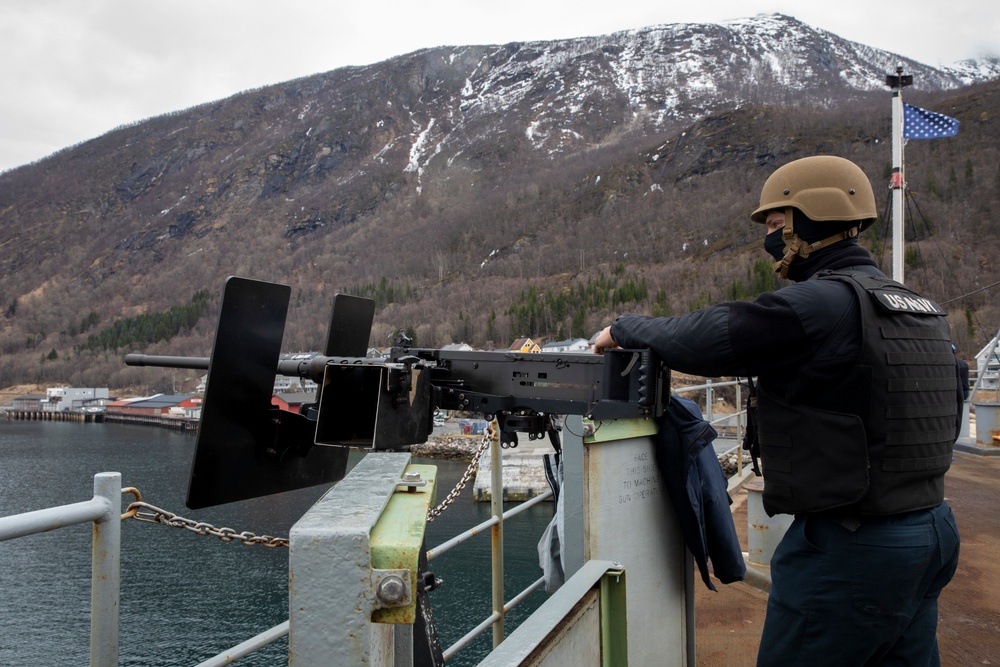 Gunston Hall visits Narvik, Norway