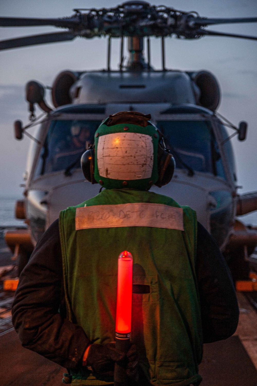 USS Jason Dunham (DDG 109) Conducts Flight Operations