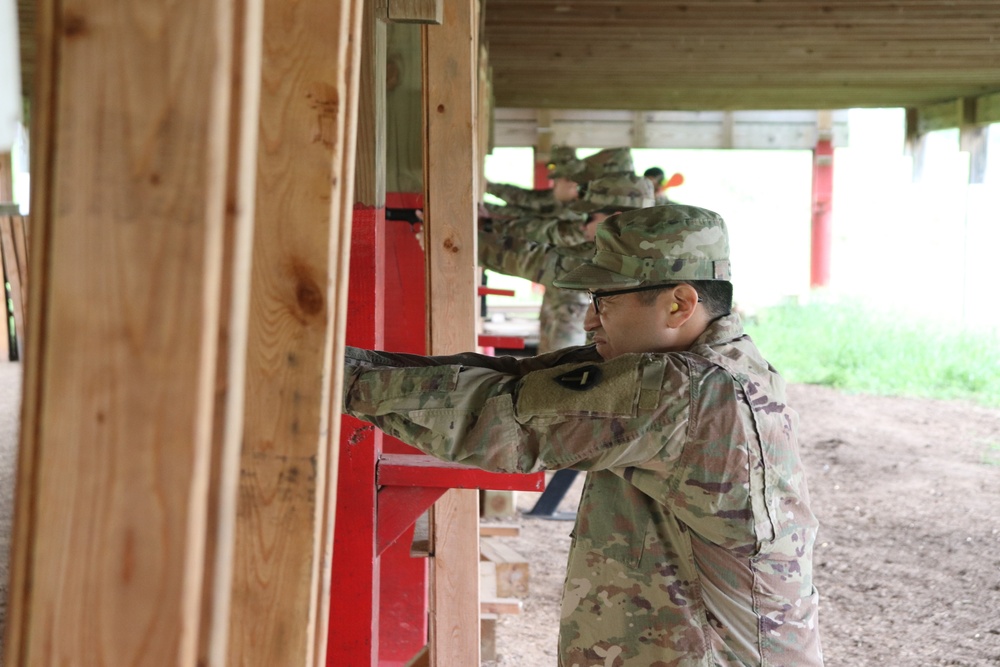 Soldiers Compete for the German Armed Forces Proficiency Badge