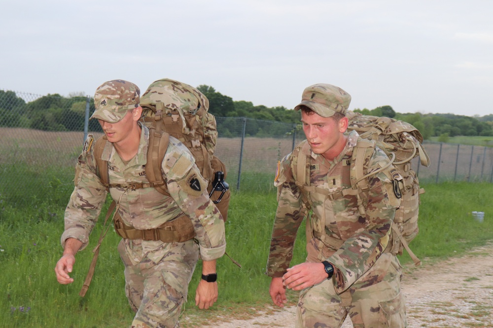 Soldiers Compete for the German Armed Forces Proficiency Badge