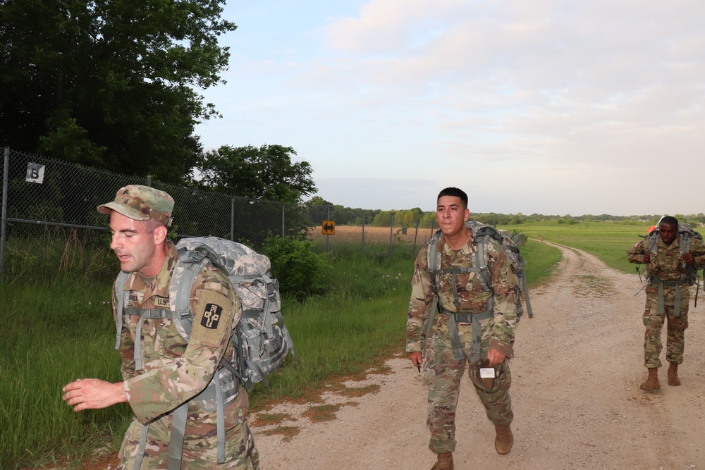 Soldiers Compete for the German Armed Forces Proficiency Badge