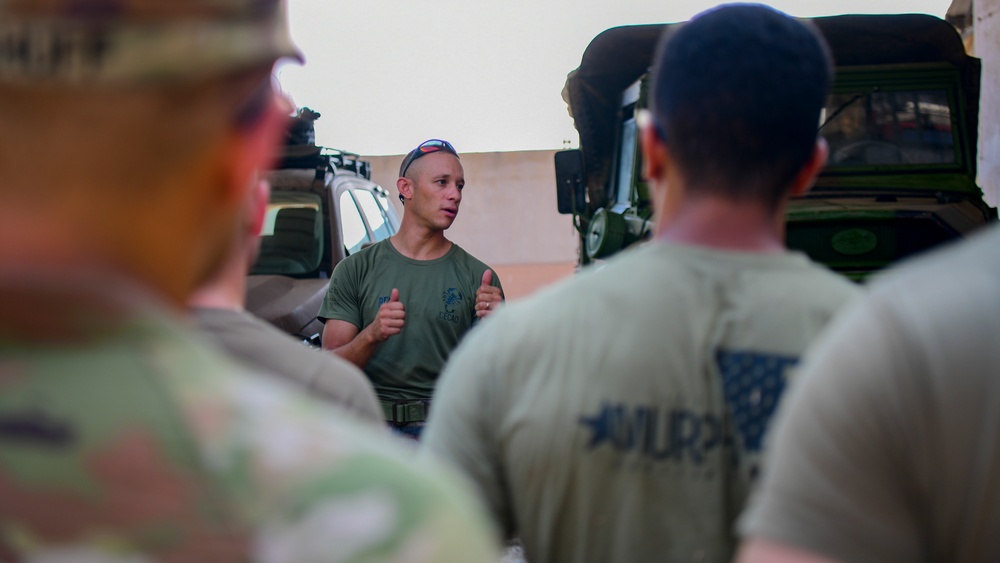 CJTF-HOA dives into French Desert Commando Course pre-assessment