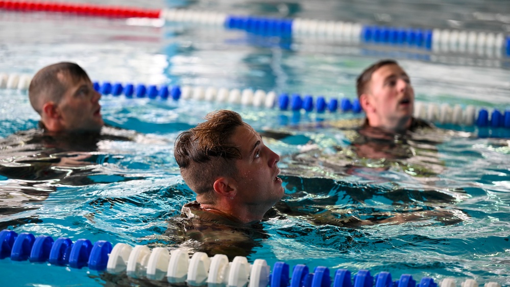 CJTF-HOA dives into French Desert Commando Course pre-assessment