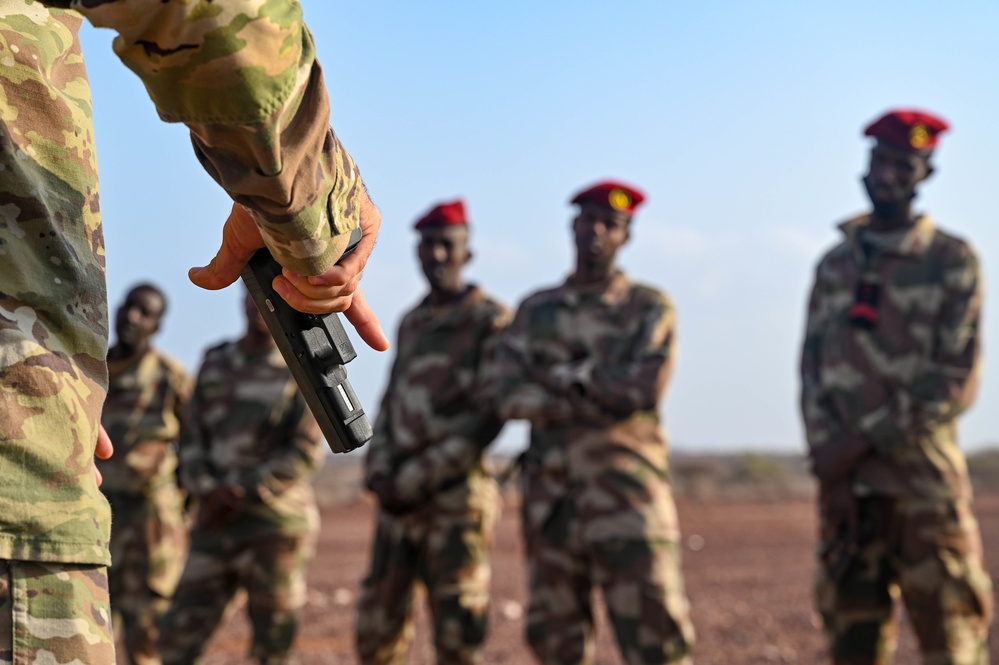 SFAB Trains Djiboutian Forces at the Range