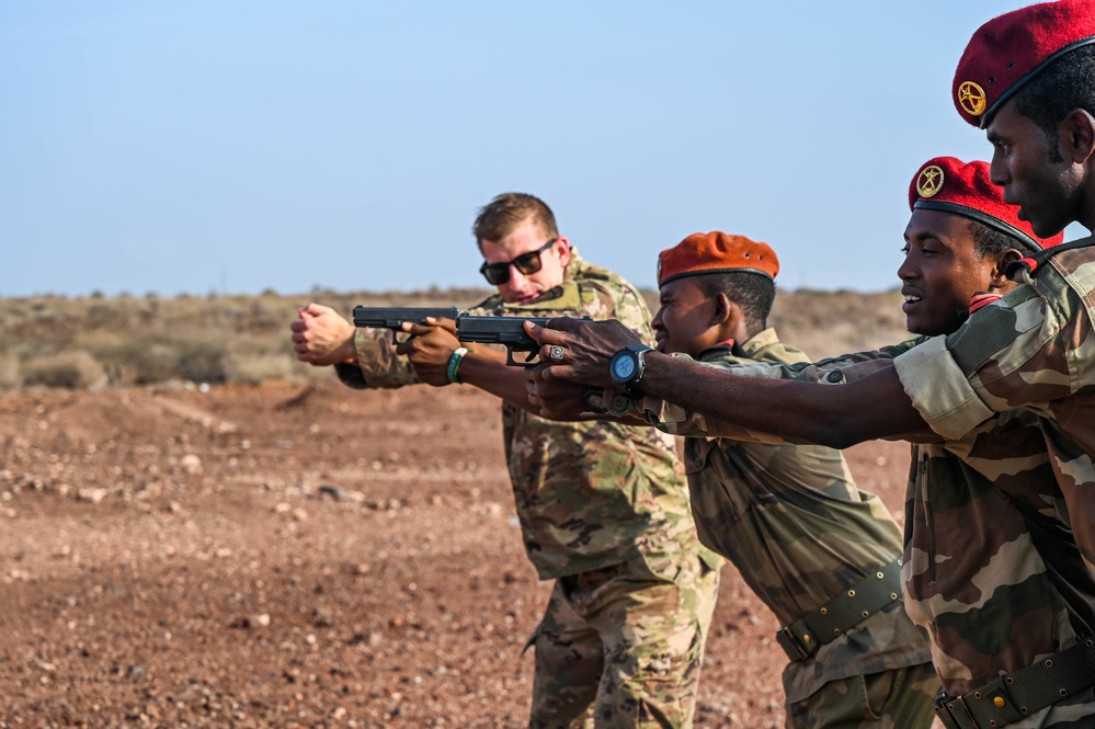 SFAB Trains Djiboutian Forces at the Range