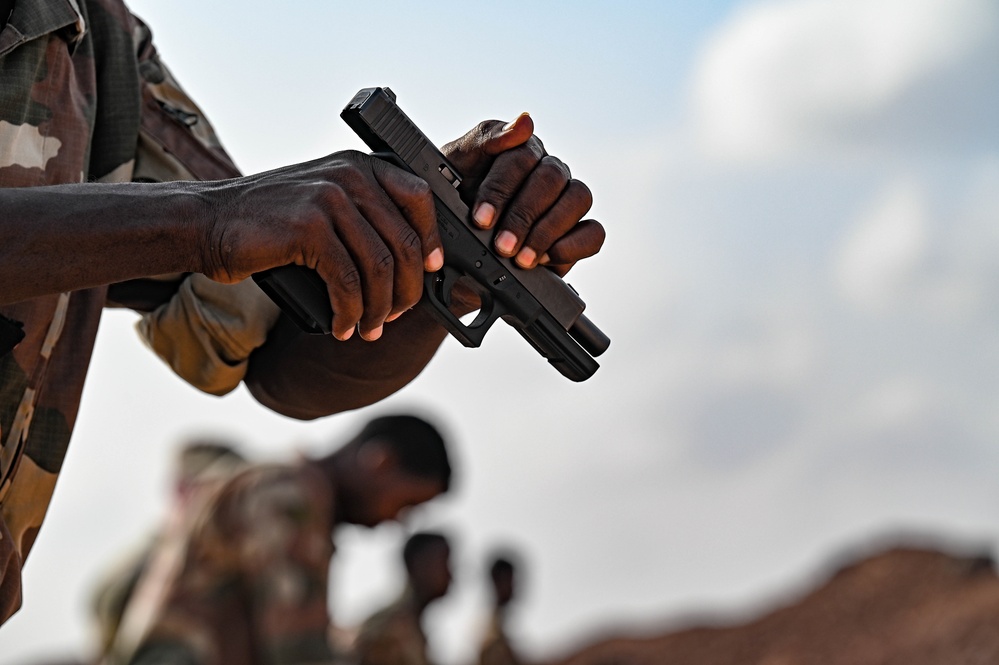 SFAB Trains Djiboutian Forces at the Range