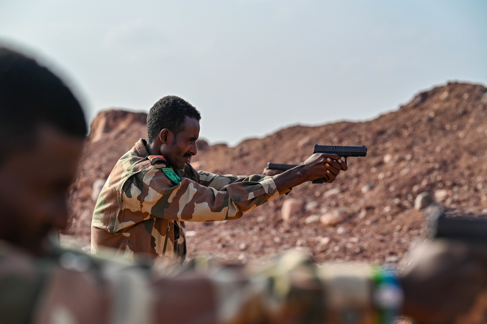 SFAB Trains Djiboutian Forces at the Range