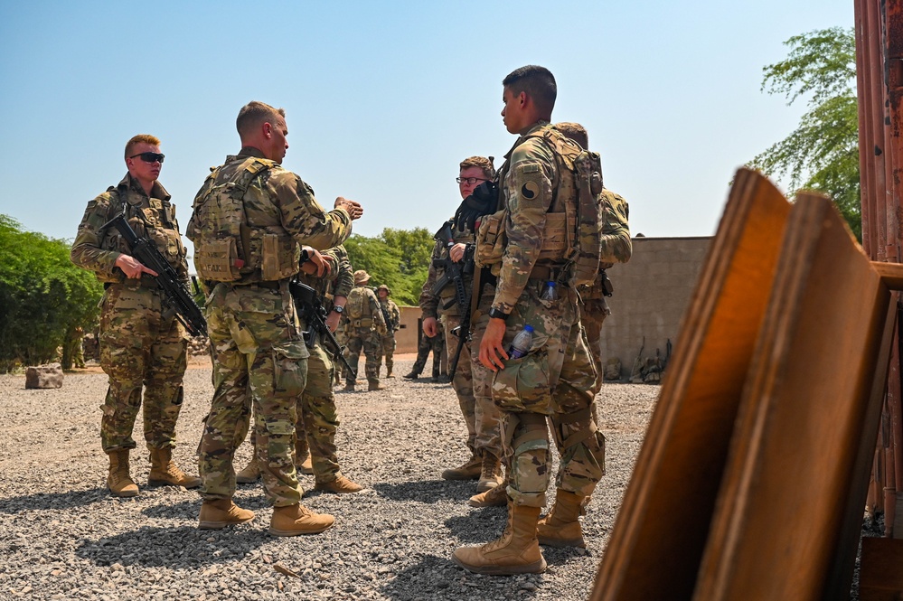 Task Force Red Dragon Trains with the French Foreign Legion