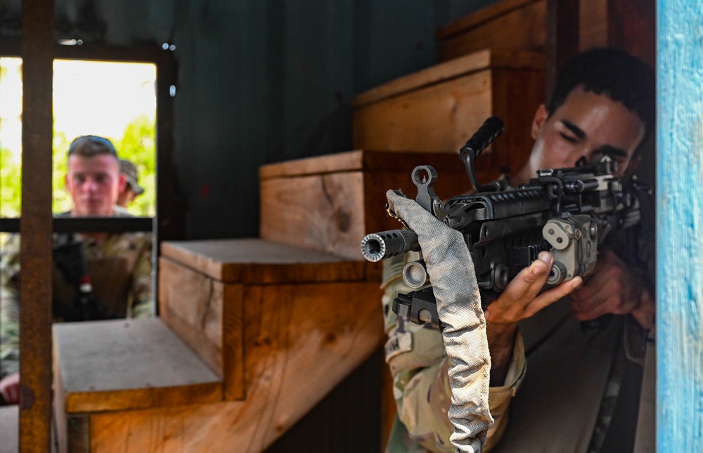 Task Force Red Dragon Trains with the French Foreign Legion