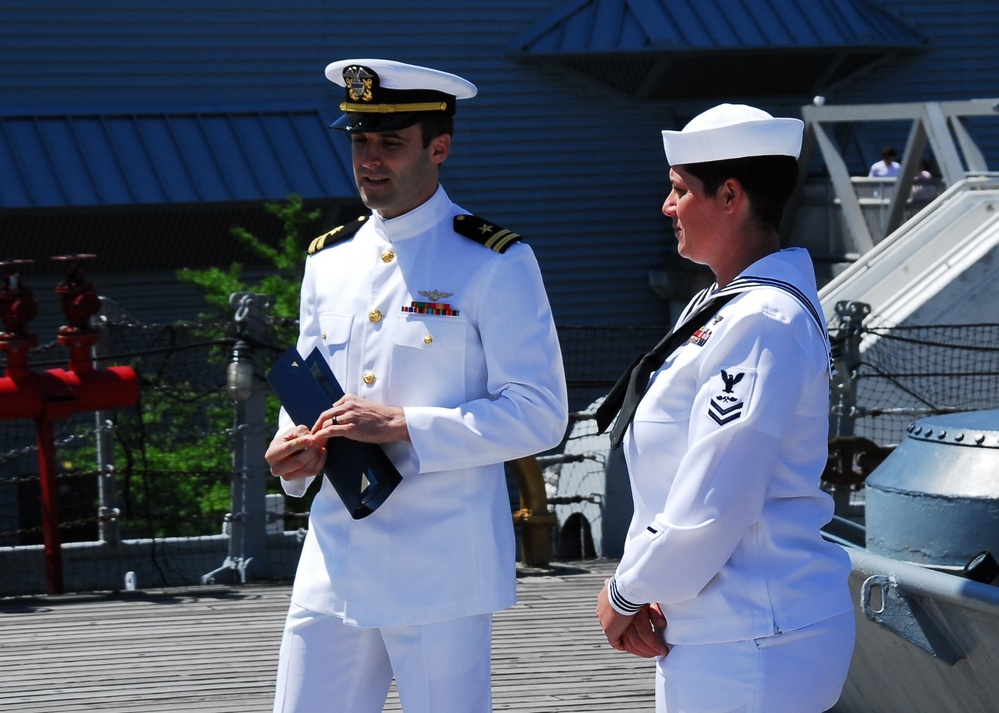 Naval Museum hosts a reenlistment ceremony