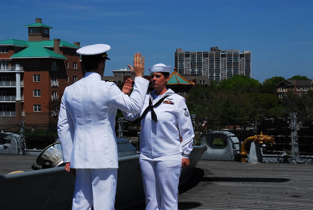 Naval Museum hosts a reenlistment ceremony