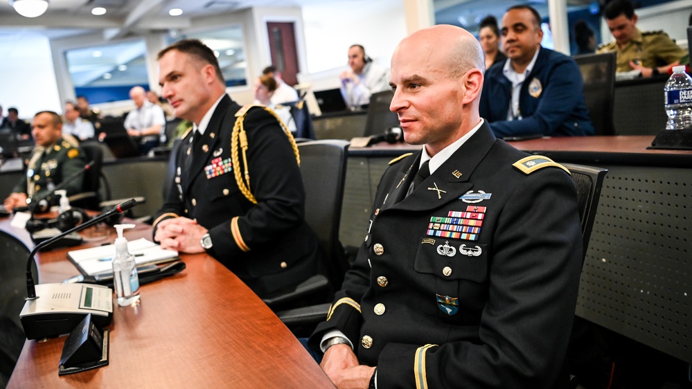 General Eduardo Enrique Zapateiro Altamiranda visits the IADC, Speaks to Students