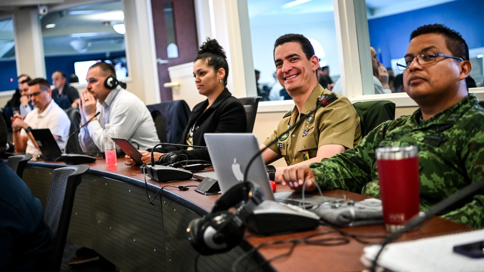 General Eduardo Enrique Zapateiro Altamiranda visits the IADC, Speaks to Students