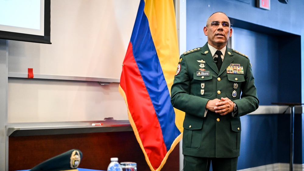 General Eduardo Enrique Zapateiro Altamiranda visits the IADC, Speaks to Students
