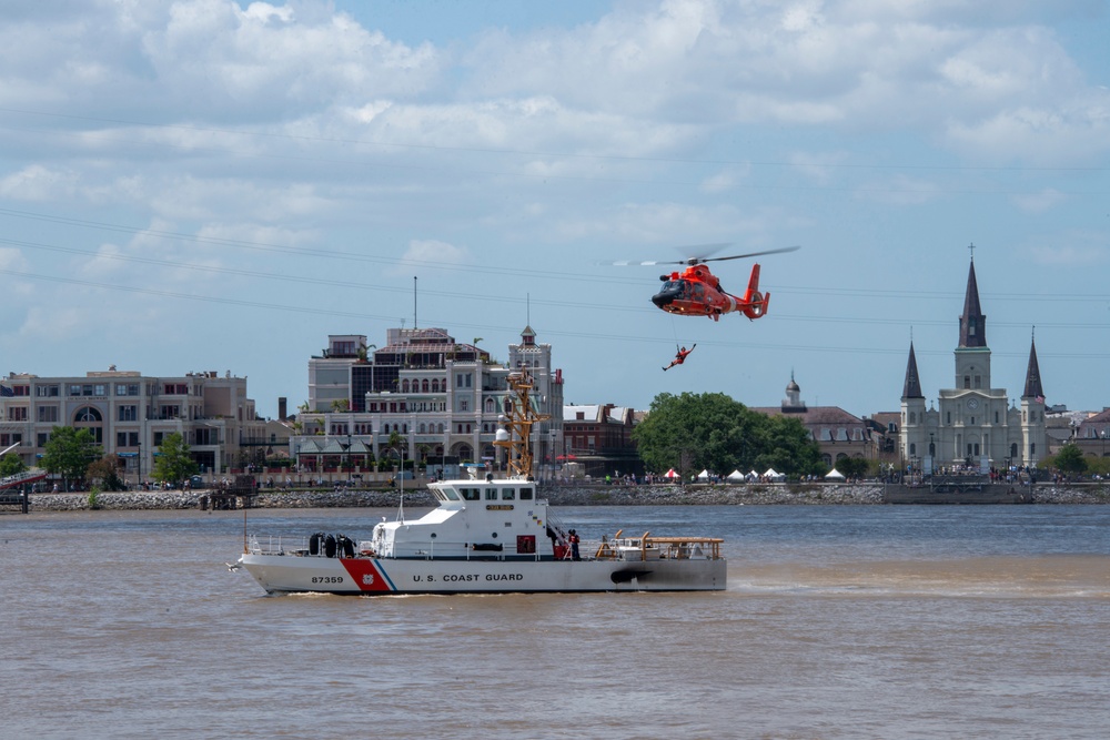 NOLA Navy Week - Coast Guard hoist demonstration