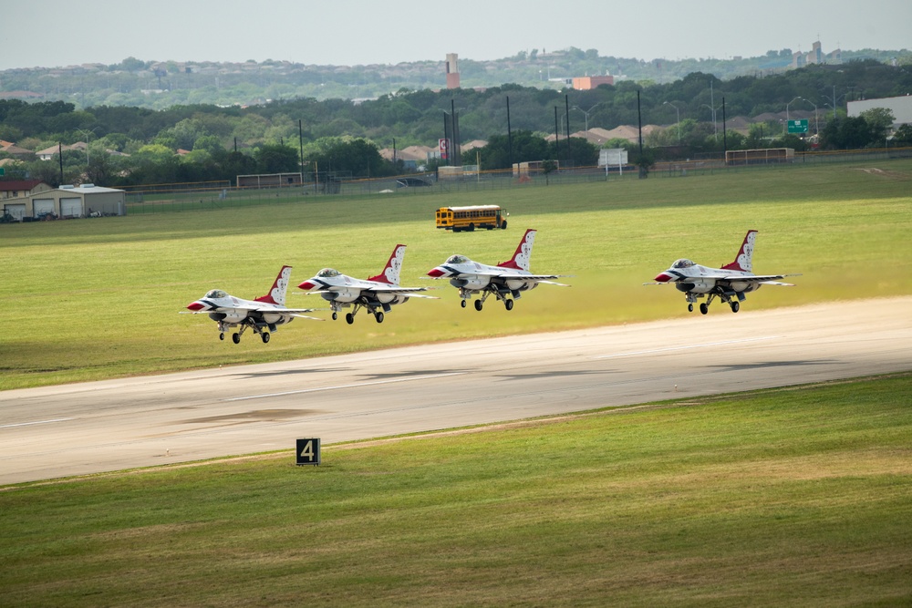 DVIDS Images The Great Texas Air Show 2022 [Image 6 of 9]