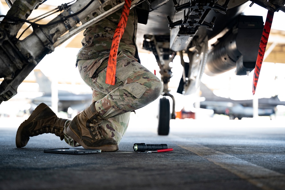 79th FGS maintainers at work