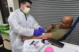 Chicago area Army Reserve Soldiers donate blood to combat supply shortage