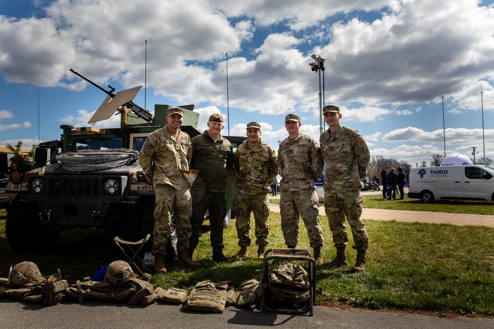 1-5th FA Static Display during Święconka at Torun