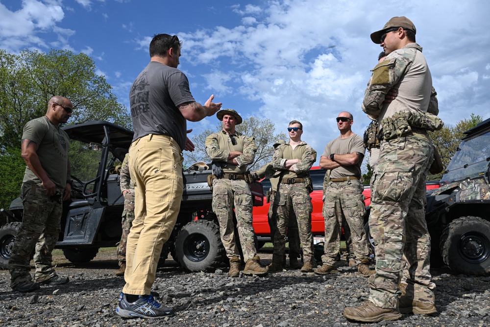 Little Rock EOD receives advanced medical certification