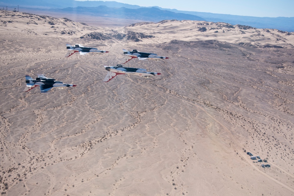 Thunderbirds train over El Centro