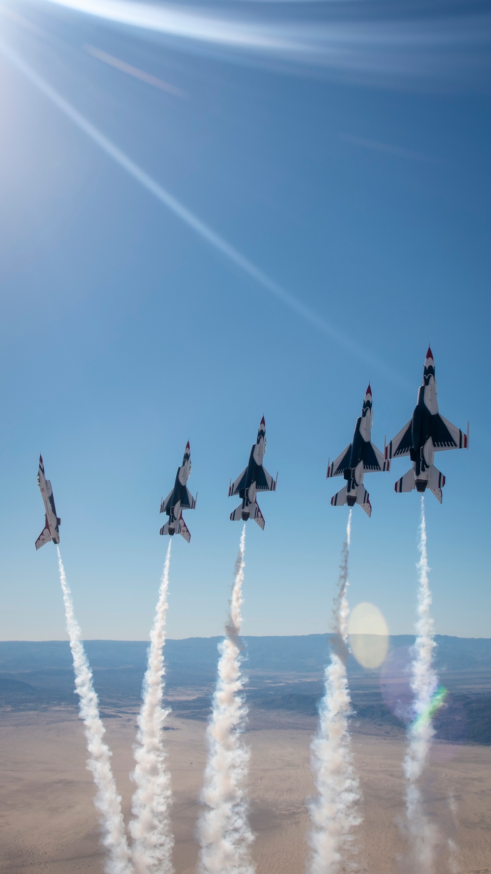 Thunderbirds train over El Centro