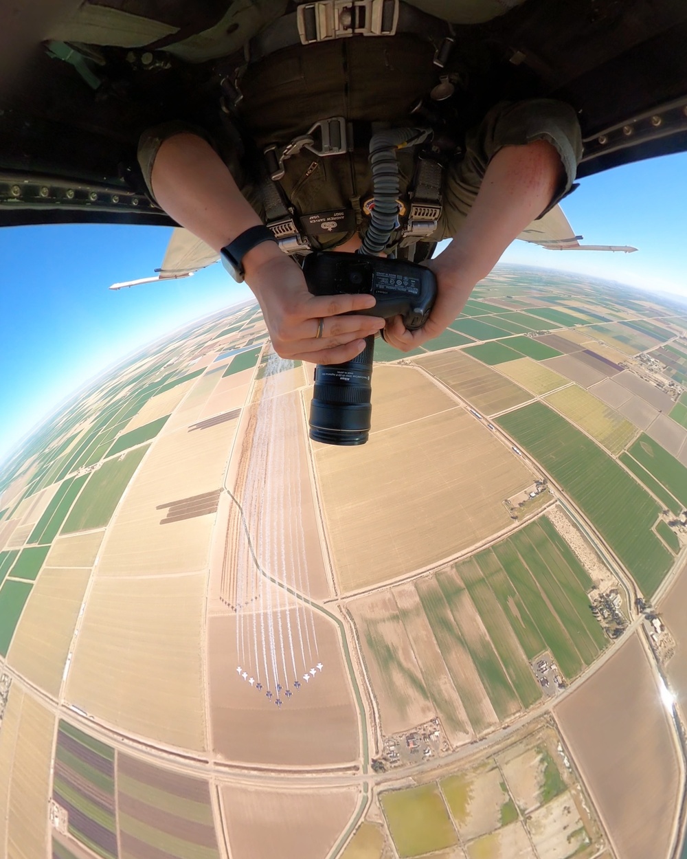 Thunderbirds train over El Centro