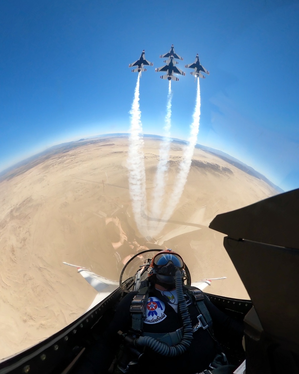 Thunderbirds train over El Centro