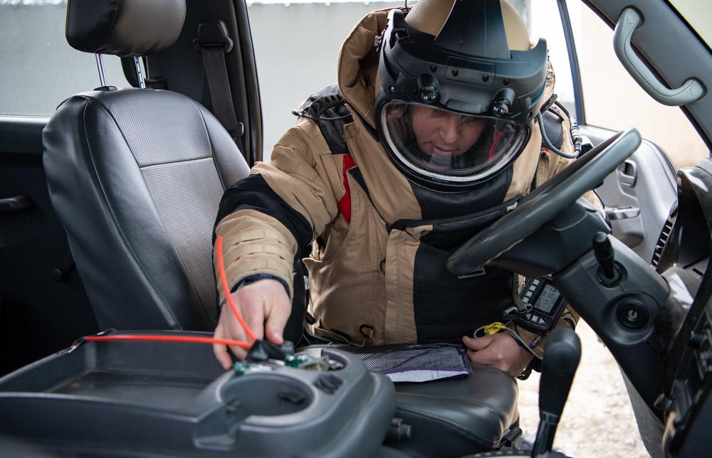 EOD responds to simulated vehicle born IED