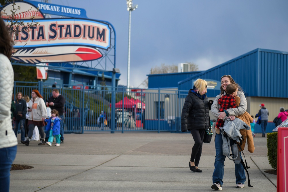 Spokane Indians host deployed families