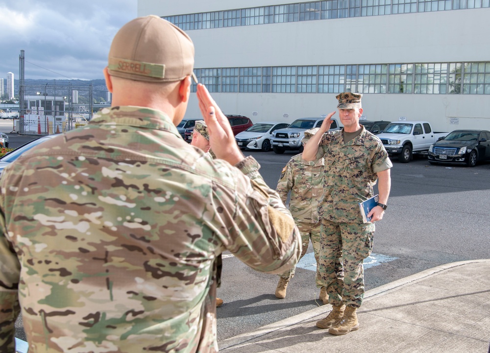 Commander, DLA Distribution, visits Joint Base Pearl Harbor-Hickam