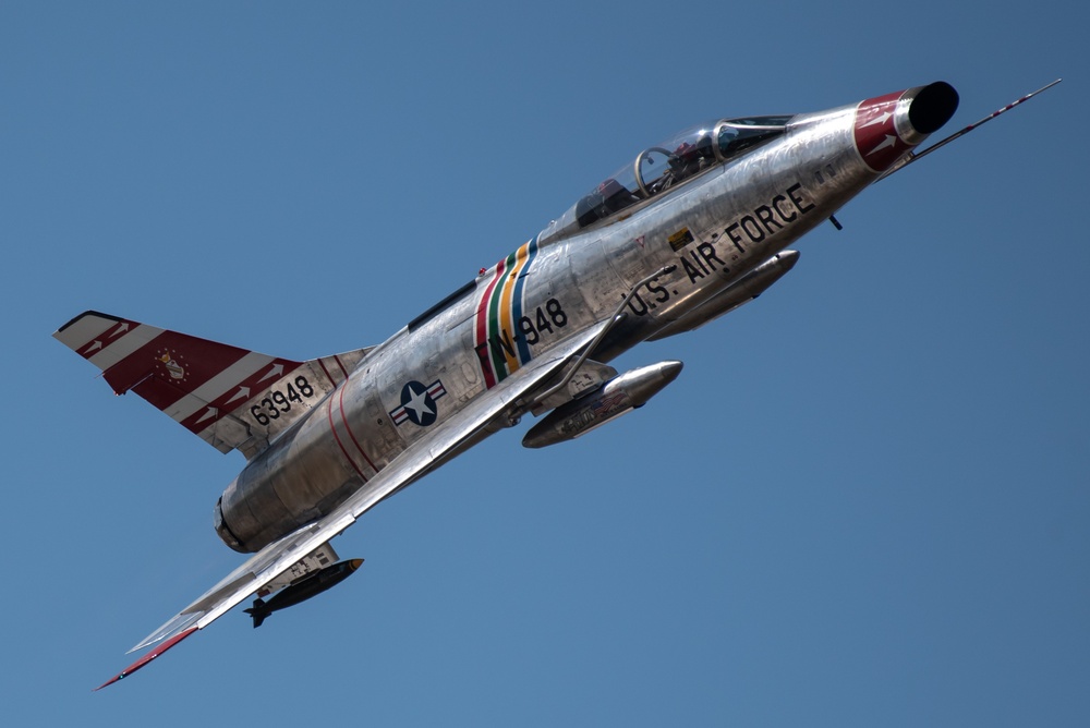 Thunder air show honors Air Force 75th anniversary