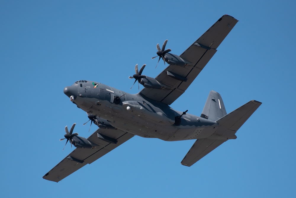 Thunder air show honors Air Force 75th anniversary