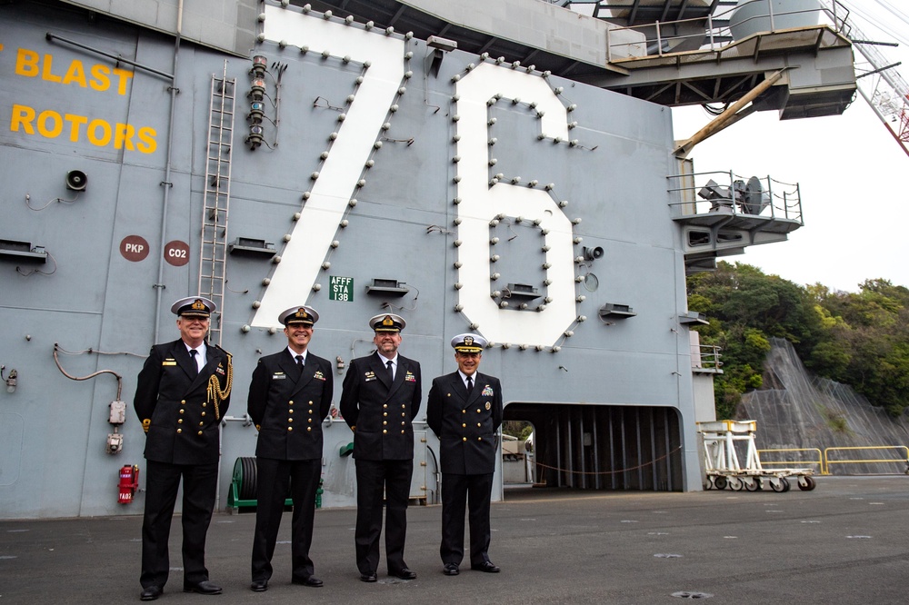 Commodore Michael Harris Visits USS Ronald Reagan (CVN 76)