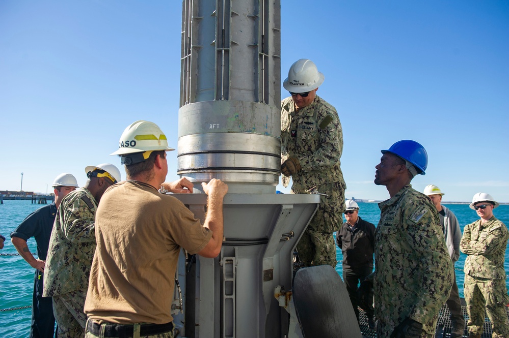 Frank Cable Participates in Expeditionary Rearming Exercise with USS Springfield