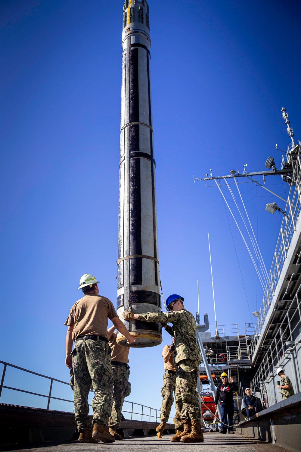 Frank Cable Participates in Expeditionary Rearming Exercise with USS Springfield