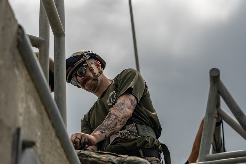 EOD Conducts Rappel Tower Training