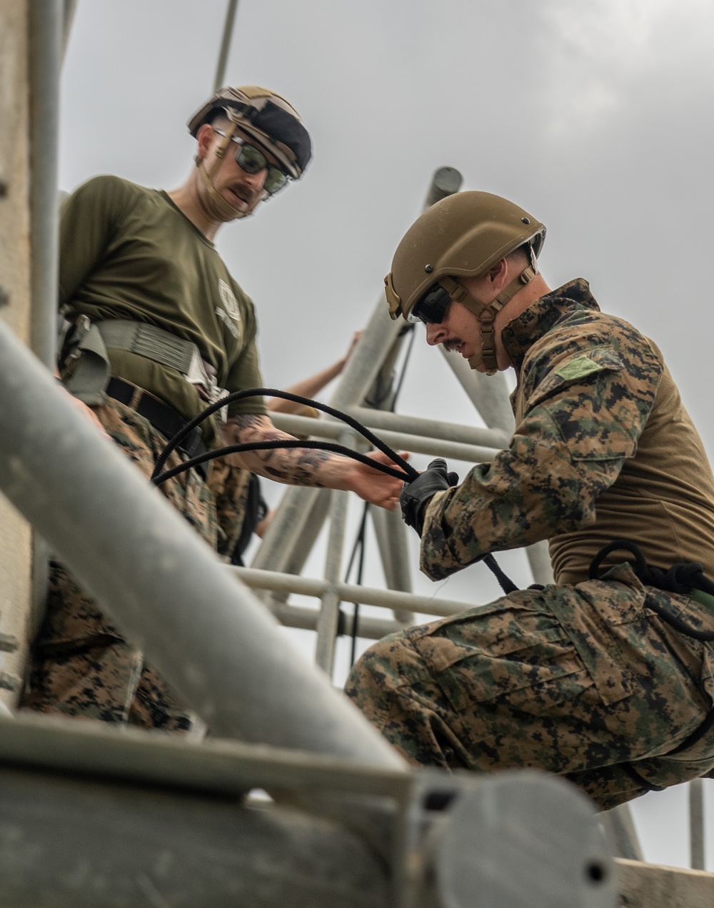 EOD Conducts Rappel Tower Training