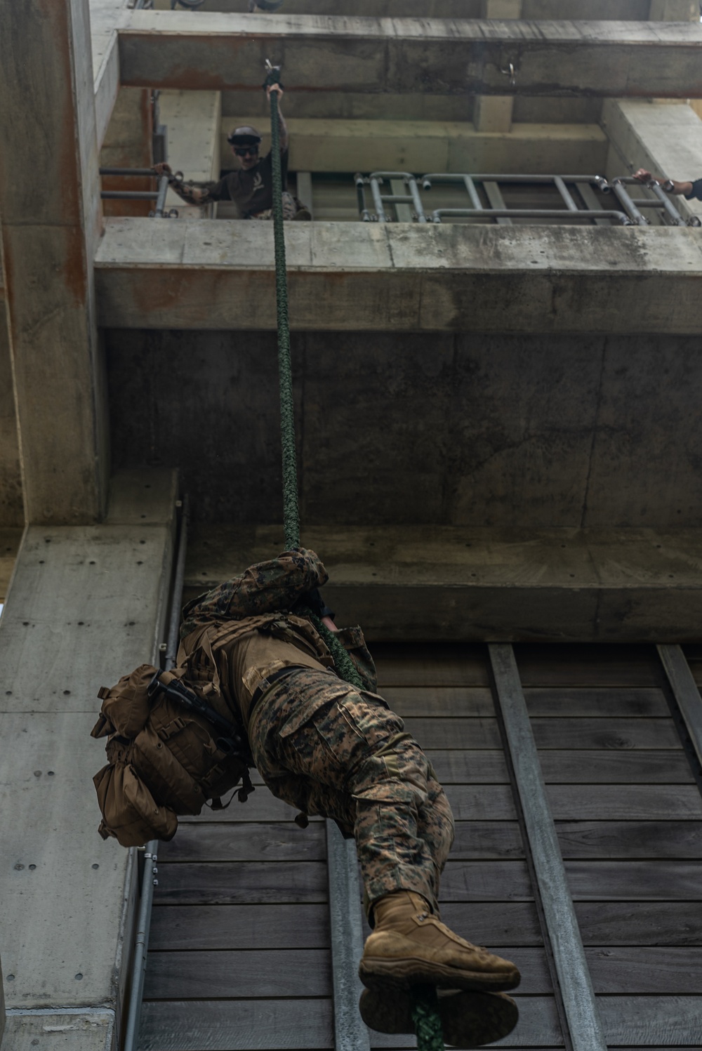 EOD Conducts Rappel Tower Training