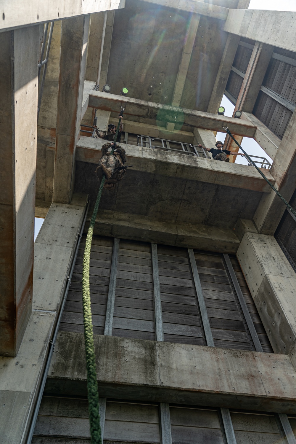 EOD Conducts Rappel Tower Training