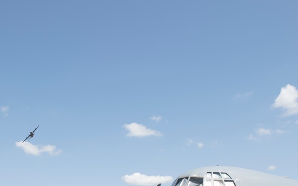 Ambassador’s Youth Council tours Yokota