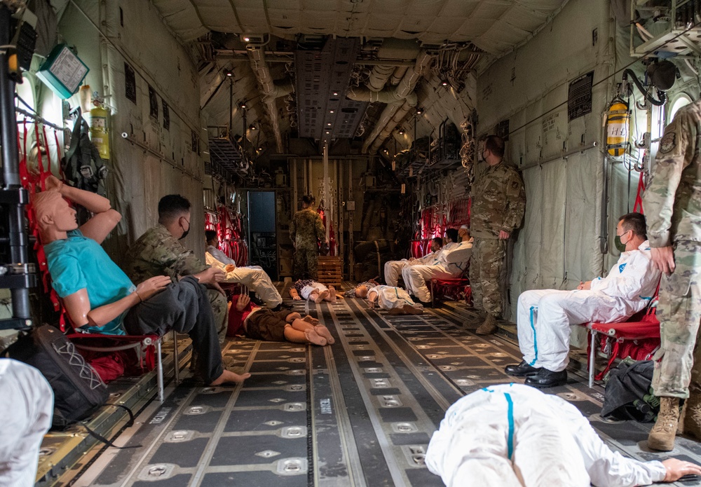 JGSDF personnel conduct joint CBRN study with Yokota Airmen