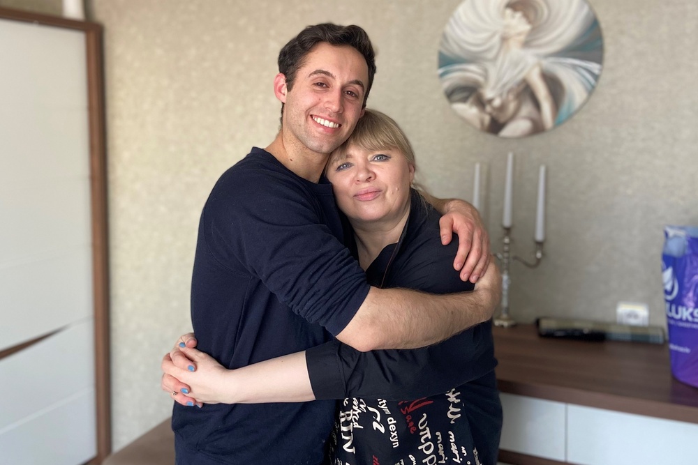 Viper Soldier reunites with Latvian host mom