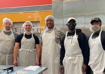 DLA Aviation Logistics Operations Center employees give back to the local community through volunteerism