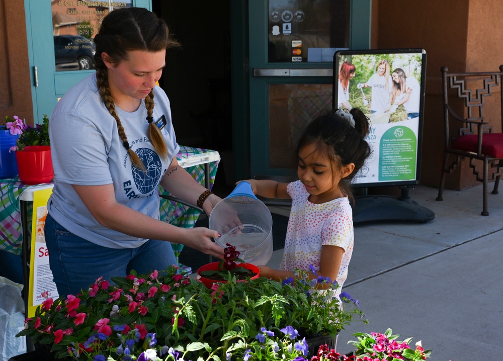 Soaring Heights and the Resident Council Host Earth Day Extravaganza