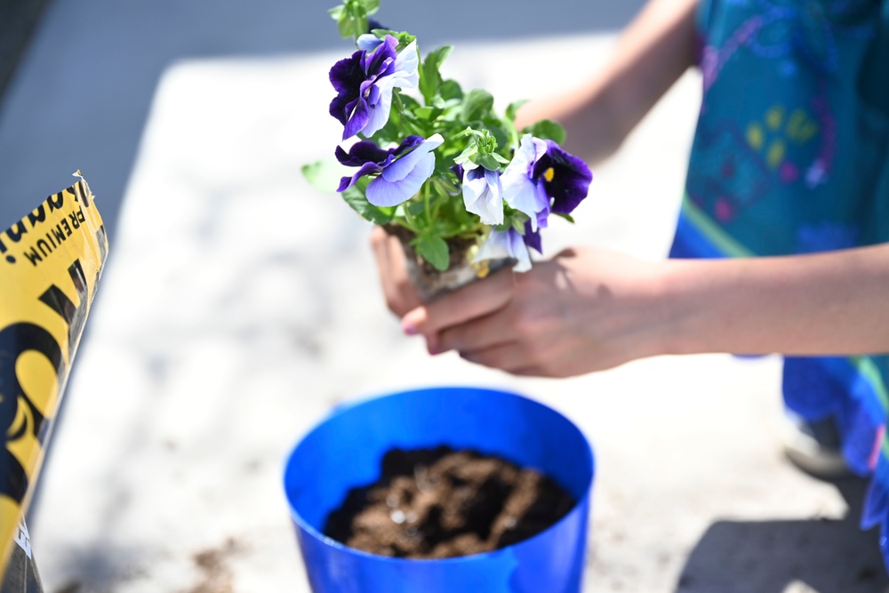 Soaring Heights and the Resident Council Host Earth Day Extravaganza
