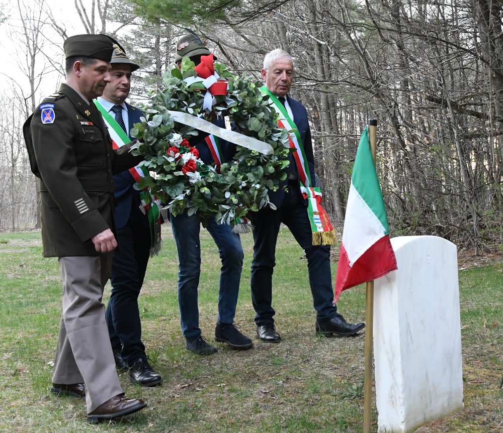 Fort Drum garrison commander hosts Italian delegation on installation tour