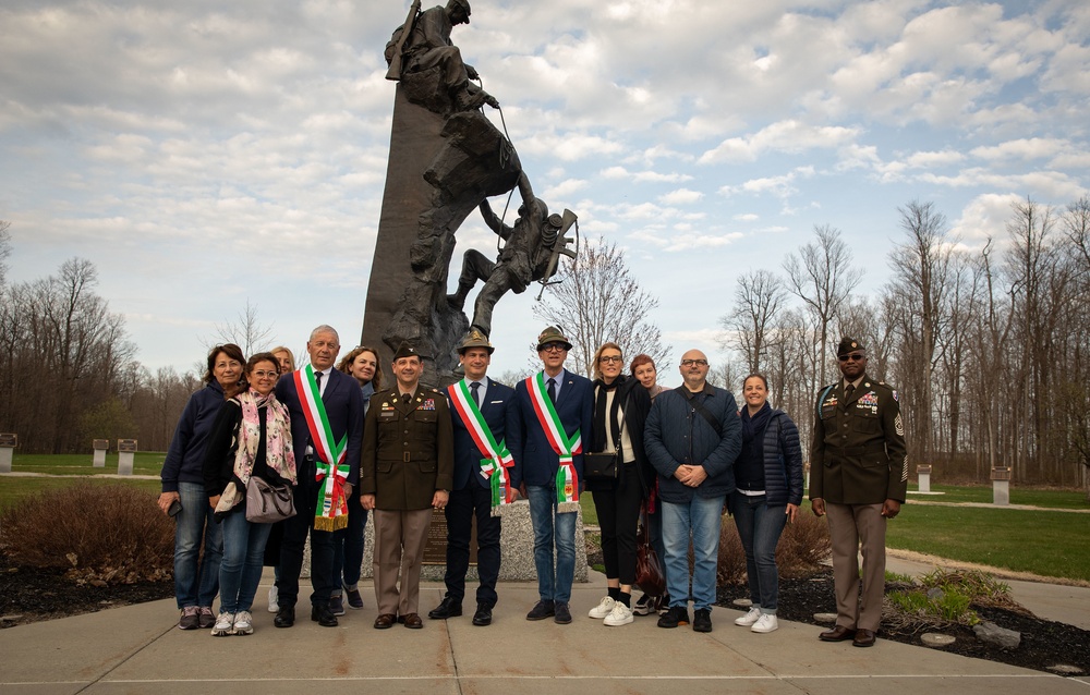 Fort Drum garrison commander hosts Italian delegation on installation tour