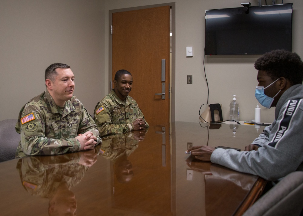 Soldiers from the 804th sat down with Jordan to tell him about the Army Reserve